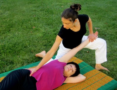 Traditional Thai Yoga: The Postures and Healing Practices of Ruesri Dat  Ton: Corsi, Enrico, Fanfani, Elena: 9781594772054: Amazon.com: Books
